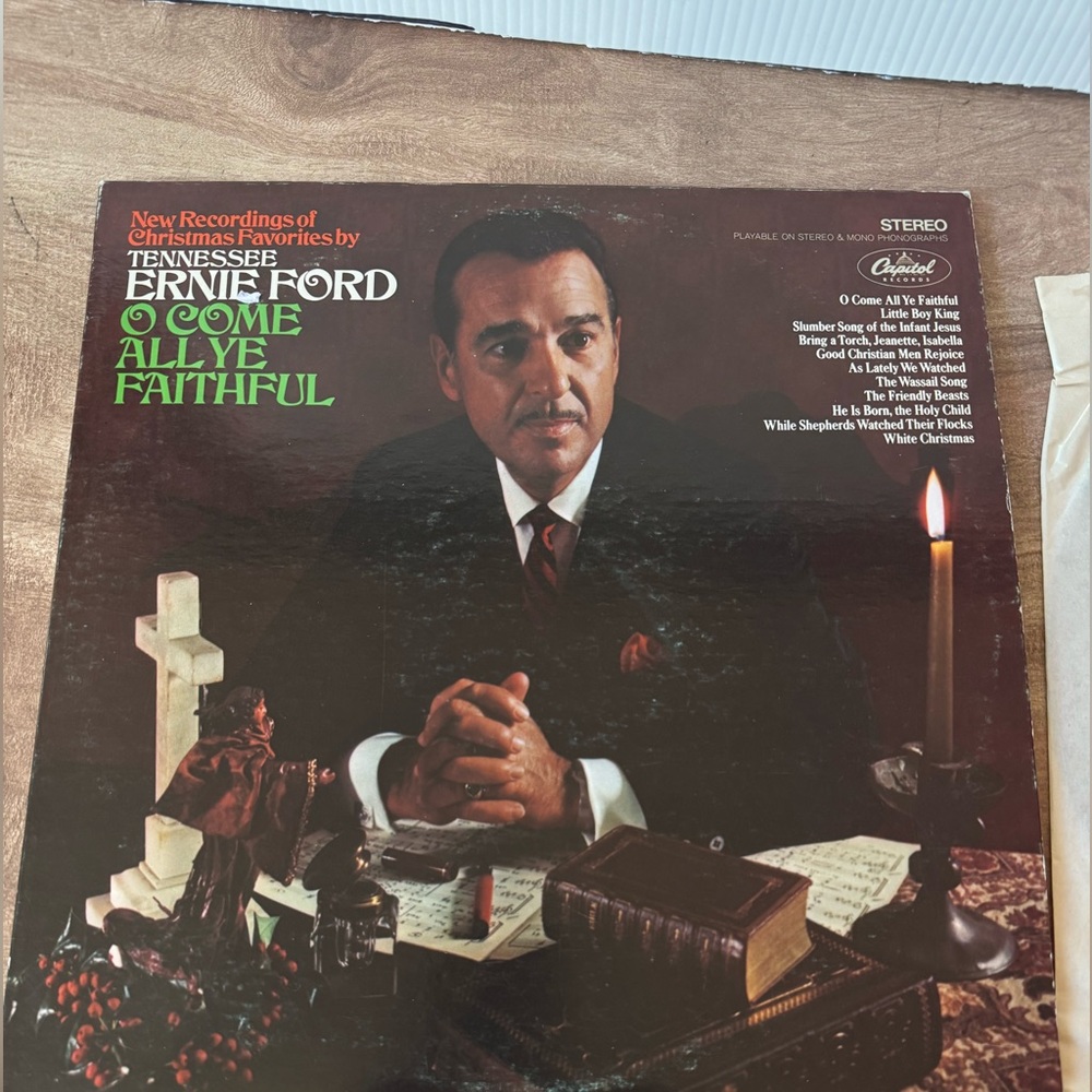 Tennessee Ernie Ford O Come All Ye Faithful Christmas LP Vinyl Record-Used As Is